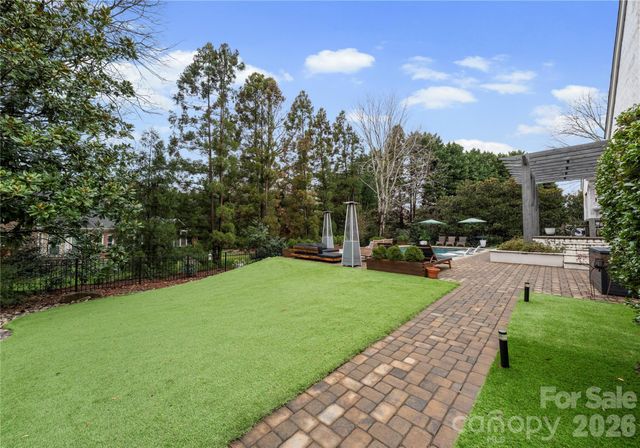 814 Kings Crossing Drive NW, Concord, NC 28027