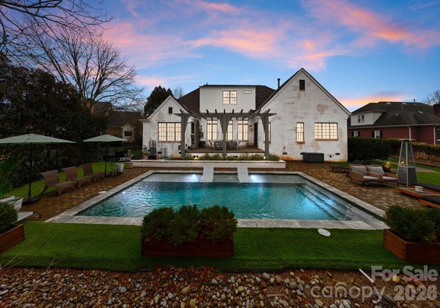 814 Kings Crossing Drive NW, Concord, NC 28027