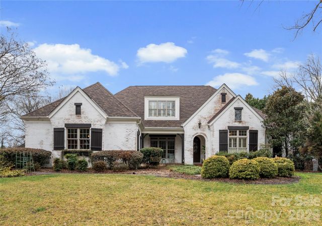 814 Kings Crossing Drive NW, Concord, NC 28027