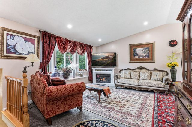 17762 S Shore Lane W, Eden Prairie, MN 55346