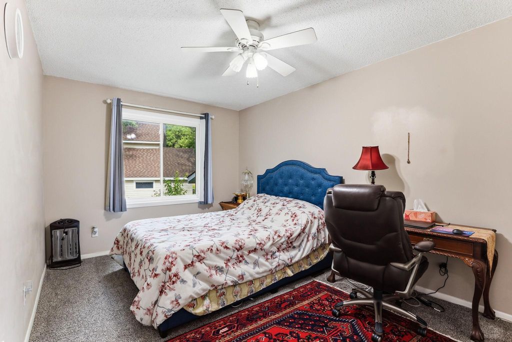 17762 S Shore Lane W, Eden Prairie, MN 55346 — photo 5