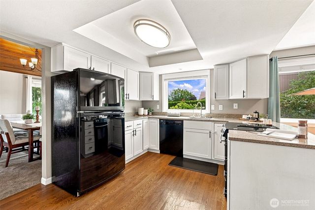 12047 SE 277th Place, Kent, WA 98030
