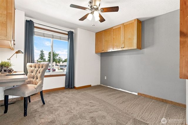 12047 SE 277th Place, Kent, WA 98030