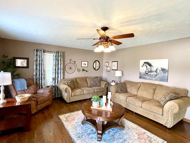 100 Spruce Tree, Barbourville, KY 40906