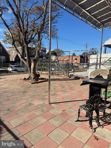 1407 FRIENDSHIP ST, Philadelphia, PA 19111