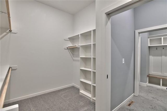 6004 Apache Drive, Shawnee, KS 66226