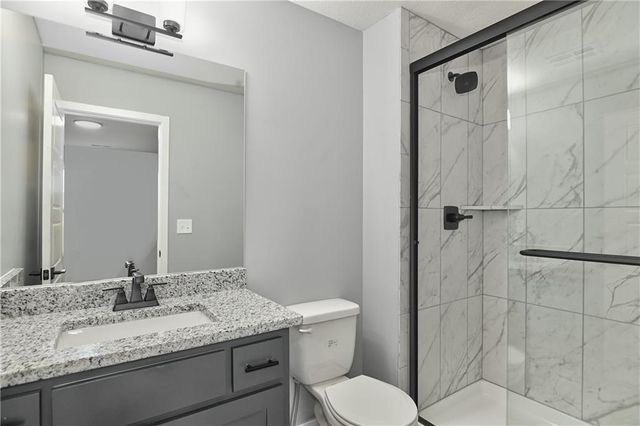 6004 Apache Drive, Shawnee, KS 66226