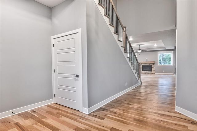 6004 Apache Drive, Shawnee, KS 66226