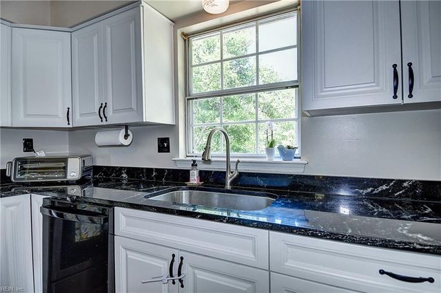 1965 Lisa CT, Virginia Beach, VA 23464