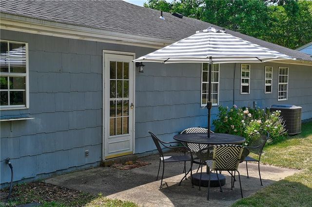 1965 Lisa CT, Virginia Beach, VA 23464
