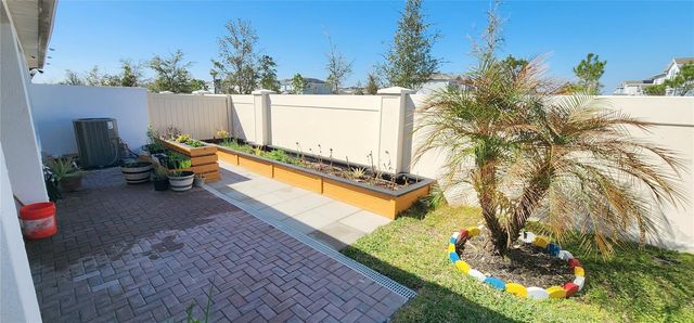 1823 SPRING SHOWER CIR, Kissimmee, FL 34744