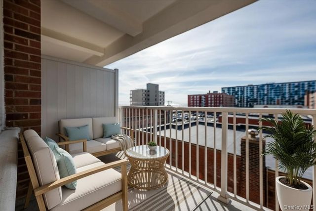 55 Monroe Boulevard 3P, Long Beach, NY 11561