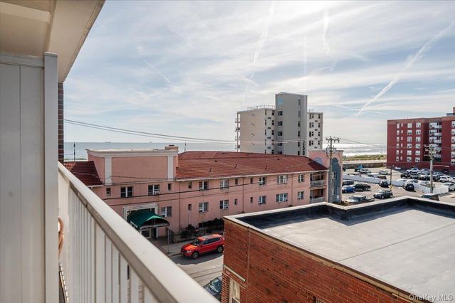 55 Monroe Boulevard 3P, Long Beach, NY 11561