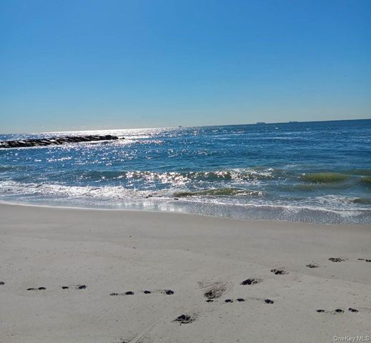 55 Monroe Boulevard 3P, Long Beach, NY 11561
