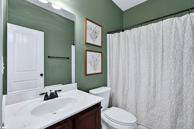 335 Bridge Crossing Drive, Simpsonville, SC 29681