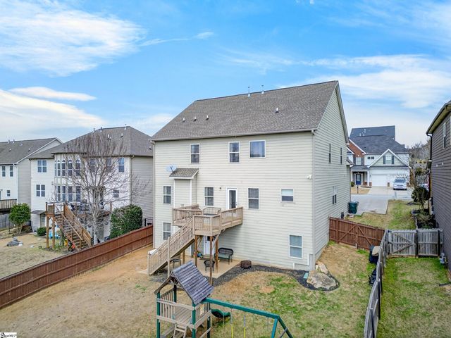 335 Bridge Crossing Drive, Simpsonville, SC 29681