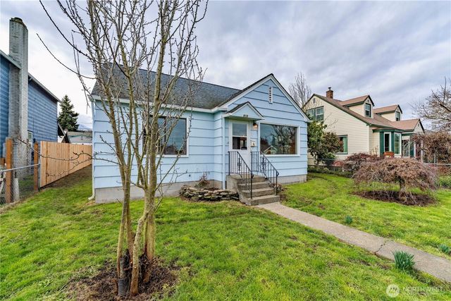 918 E 5th Street, Port Angeles, WA 98362