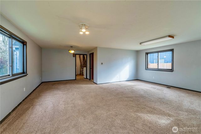 918 E 5th Street, Port Angeles, WA 98362