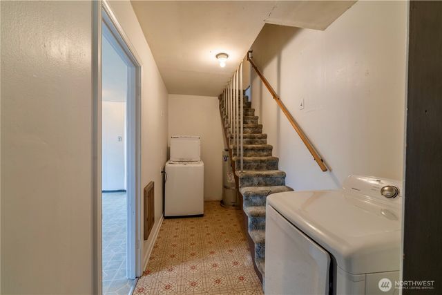 918 E 5th Street, Port Angeles, WA 98362