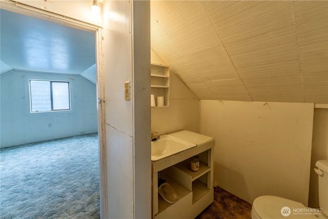 918 E 5th Street, Port Angeles, WA 98362