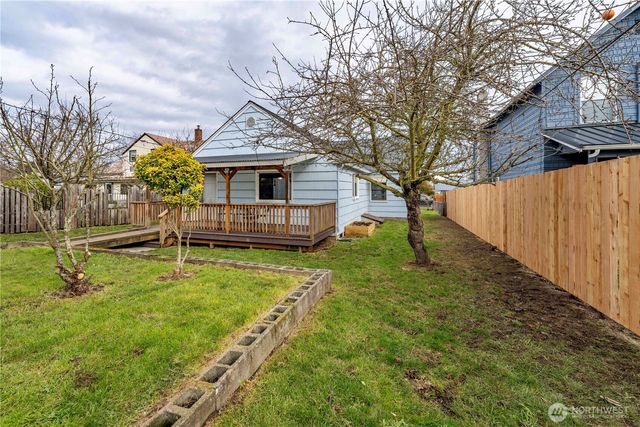 918 E 5th Street, Port Angeles, WA 98362