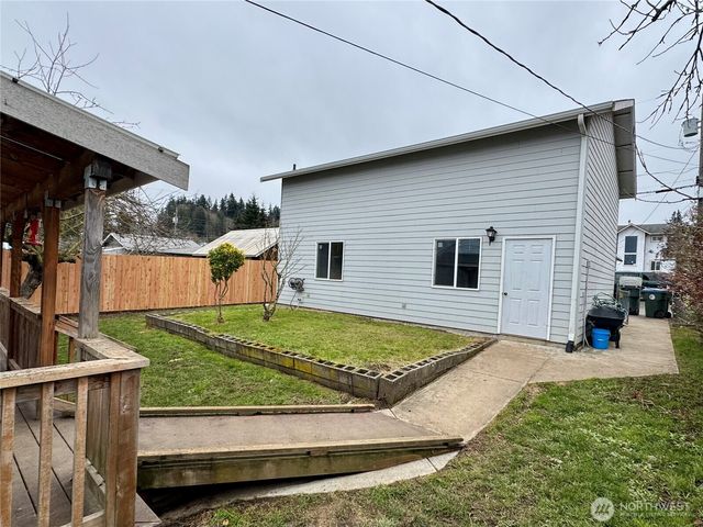 918 E 5th Street, Port Angeles, WA 98362