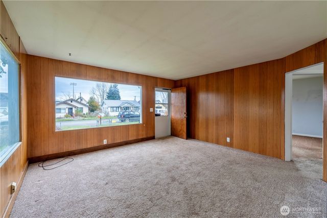 918 E 5th Street, Port Angeles, WA 98362