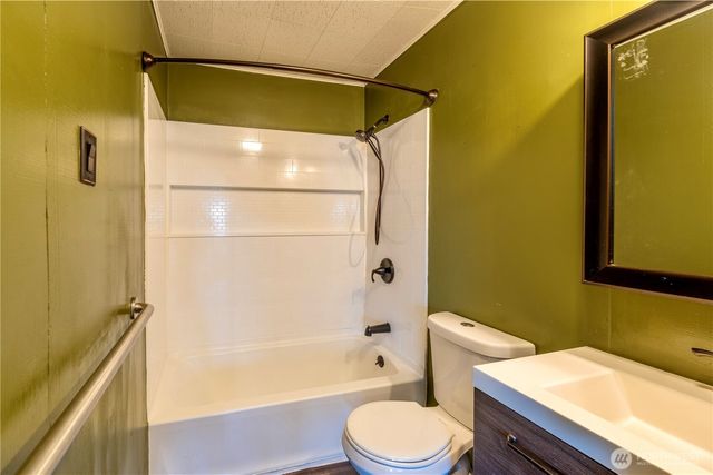 918 E 5th Street, Port Angeles, WA 98362