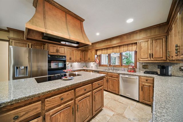 6915 E 106th Street, Tulsa, OK 74133