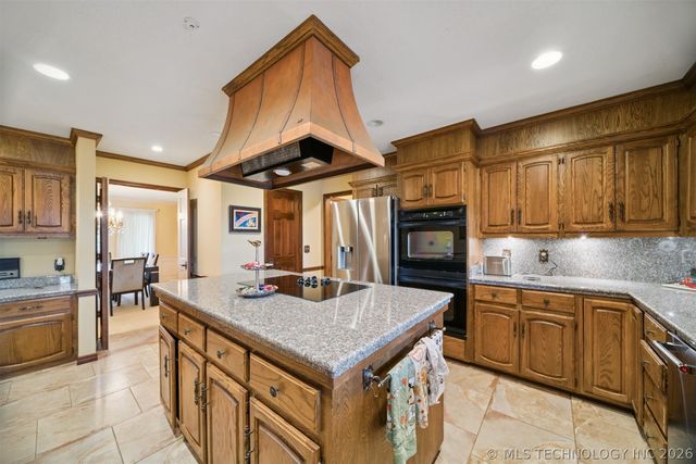 6915 E 106th Street, Tulsa, OK 74133