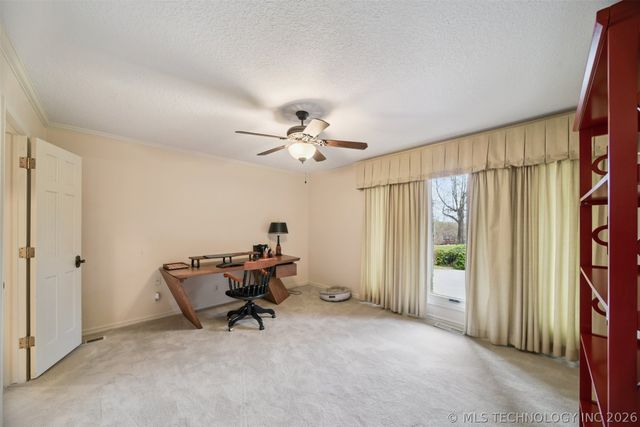 6915 E 106th Street, Tulsa, OK 74133