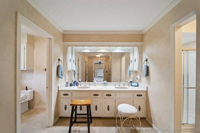 6915 E 106th Street, Tulsa, OK 74133