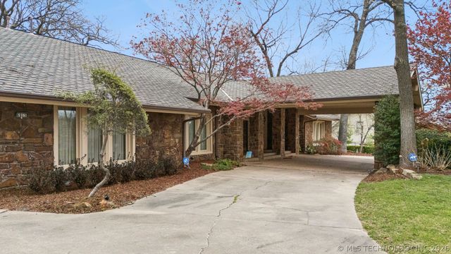 6915 E 106th Street, Tulsa, OK 74133