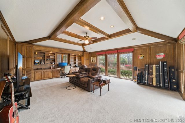 6915 E 106th Street, Tulsa, OK 74133