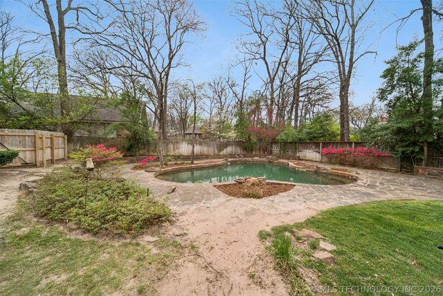 6915 E 106th Street, Tulsa, OK 74133