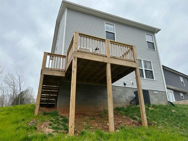 1215 Cottonwood Dr, Clarksville, TN 37040