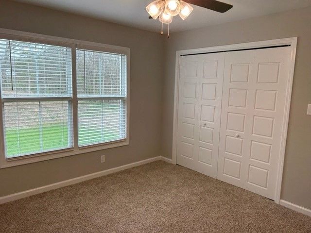 1215 Cottonwood Dr, Clarksville, TN 37040