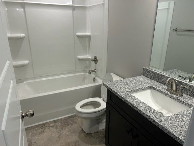 1215 Cottonwood Dr, Clarksville, TN 37040