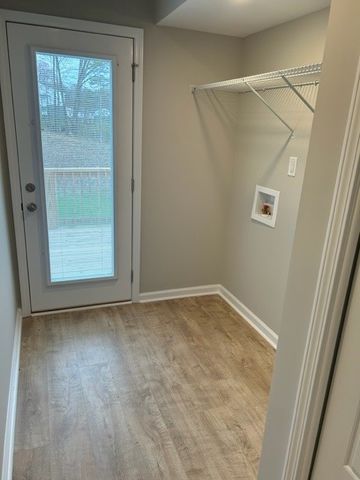 1215 Cottonwood Dr, Clarksville, TN 37040