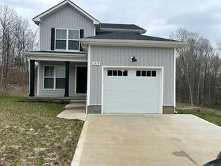 1215 Cottonwood Dr, Clarksville, TN 37040