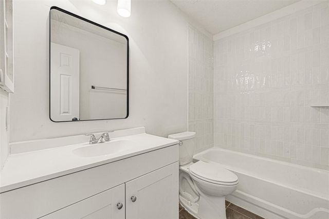 2927 Walnut Springs Drive, Katy, TX 77449