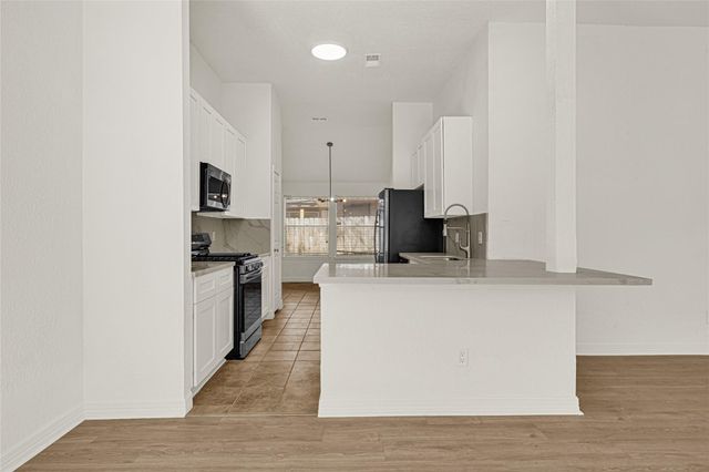 2927 Walnut Springs Drive, Katy, TX 77449