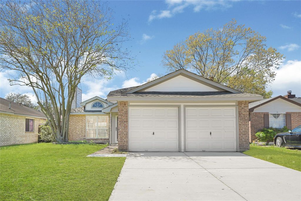 2927 Walnut Springs Drive, Katy, TX 77449