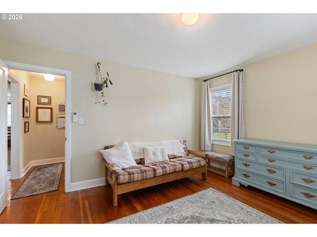 824 W NEBO St, Roseburg, OR 97471