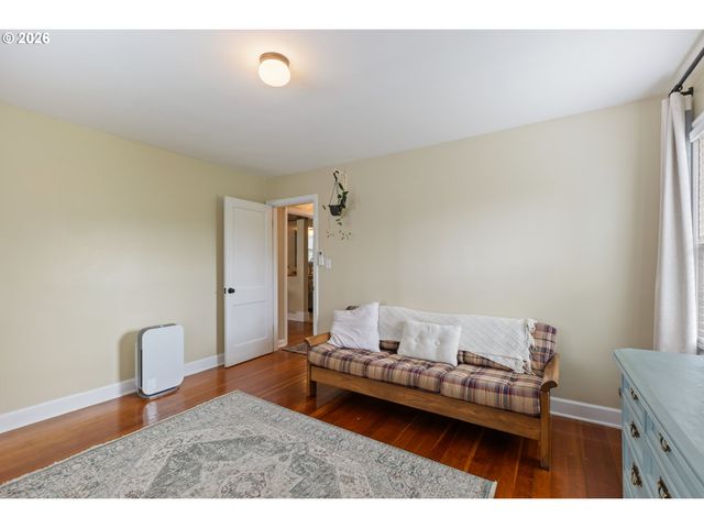 824 W NEBO St, Roseburg, OR 97471