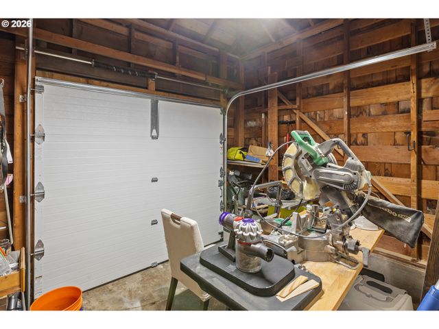 824 W NEBO St, Roseburg, OR 97471