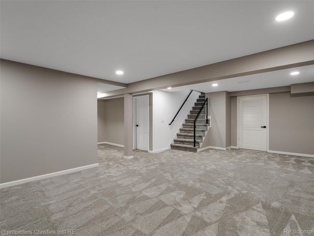 1257 Charrington Road, Bloomfield Hills, MI 48301