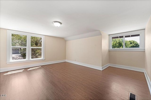 300 Sunrise Avenue, Medford, OR 97504