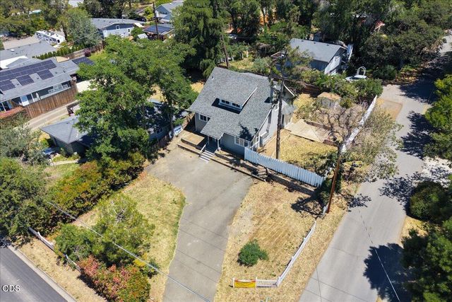 300 Sunrise Avenue, Medford, OR 97504