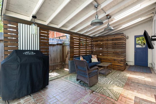 4881 7th Ave, Sacramento, CA 95820